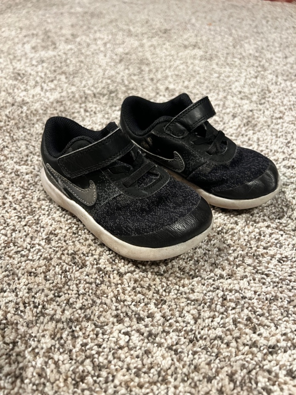 Nike Kids Black and White Velcro Slip-On Sneakers